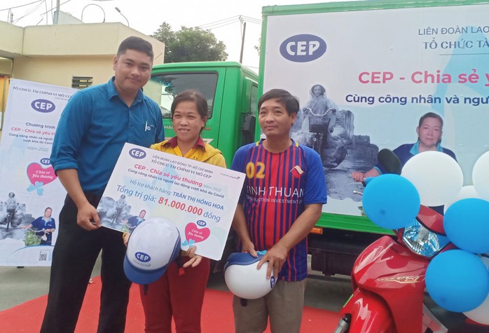 Các hoạt động vì cộng đồng của CEP đã hỗ trợ nhiều khách hàng là người lao động khó khăn Các hoạt động vì cộng đồng của CEP đã hỗ trợ nhiều khách hàng là người lao động khó khăn