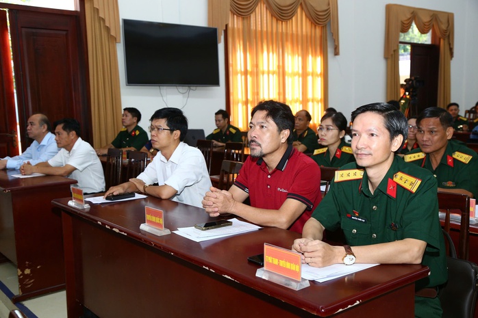 Nhiều hoạt động ý nghĩa tại chương trình "Xuân Chiến sĩ" lần thứ 10- Ảnh 2. Nhiều hoạt động ý nghĩa tại chương trình "Xuân Chiến sĩ" lần thứ 10- Ảnh 2.