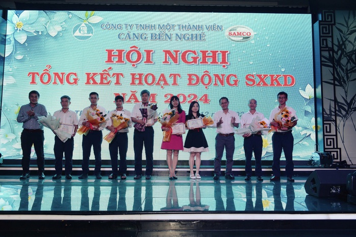 Cảng Bến Nghé: Phát triển bền vững, chăm lo tốt đời sống người lao động- Ảnh 2. Cảng Bến Nghé: Phát triển bền vững, chăm lo tốt đời sống người lao động- Ảnh 2.