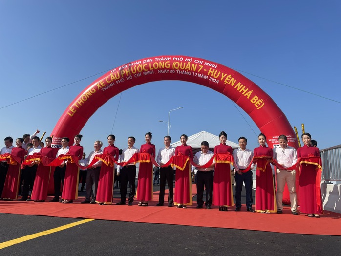Sáng nay, thông xe 4 công trình quan trọng cửa ngõ TP HCM- Ảnh 1. Sáng nay, thông xe 4 công trình quan trọng cửa ngõ TP HCM- Ảnh 1.