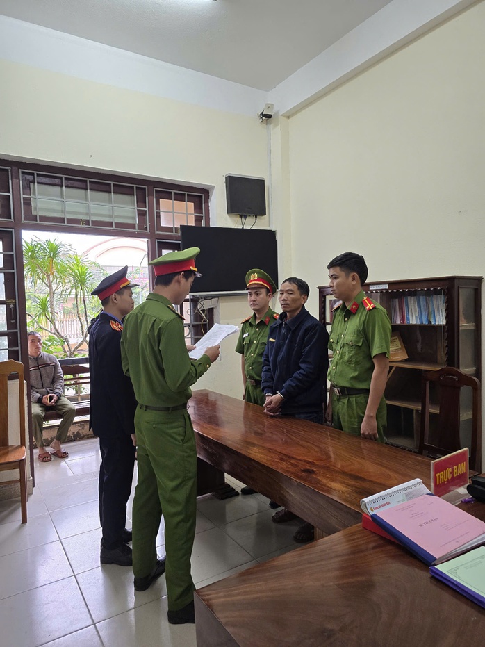 Chơi trốn tìm, bé 5 tuổi bị gã đàn ông xâm hại- Ảnh 1. Chơi trốn tìm, bé 5 tuổi bị gã đàn ông xâm hại- Ảnh 1.