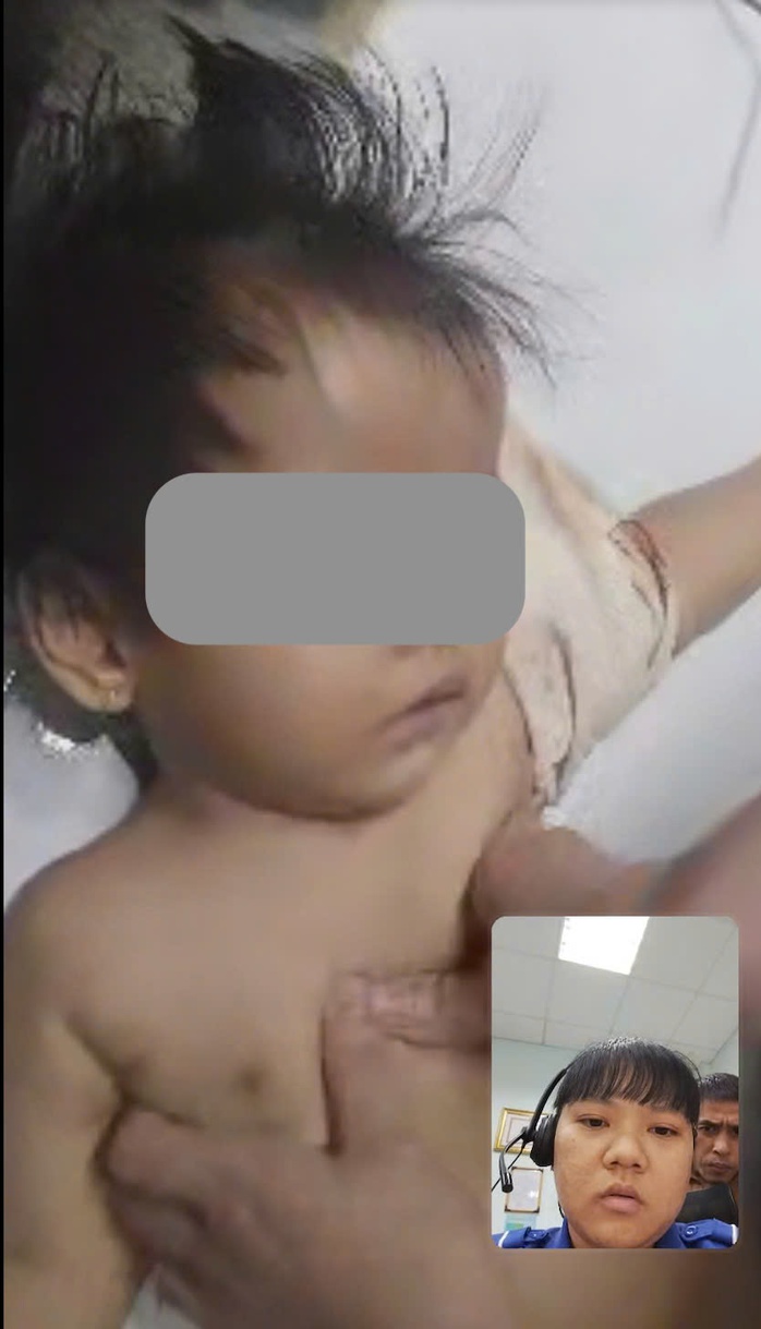 Điều phối viên 115 hướng dẫn sơ cứu qua điện thoại cứu bé ngưng tim- Ảnh 1. Điều phối viên 115 hướng dẫn sơ cứu qua điện thoại cứu bé ngưng tim- Ảnh 1.