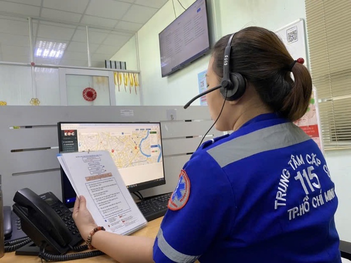 Điều phối viên 115 hướng dẫn sơ cứu qua điện thoại cứu bé ngưng tim- Ảnh 2. Điều phối viên 115 hướng dẫn sơ cứu qua điện thoại cứu bé ngưng tim- Ảnh 2.