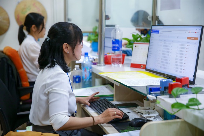 TP HCM xác định phải giữ được người tài trong bộ máy sau sắp xếp, tinh gọn biên chế Ảnh: HOÀNG TRIỀU TP HCM xác định phải giữ được người tài trong bộ máy sau sắp xếp, tinh gọn biên chế Ảnh: HOÀNG TRIỀU