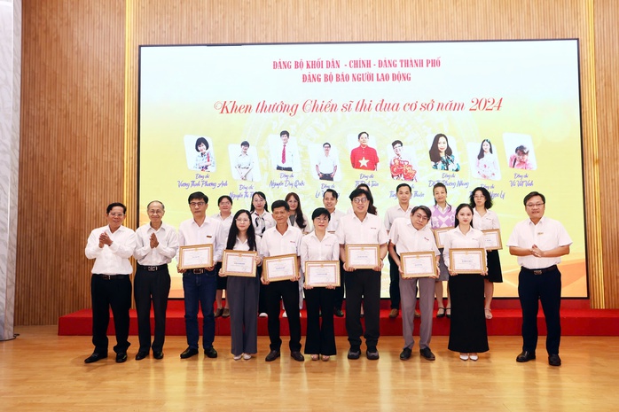 Báo Người Lao Động quyết tâm vượt qua khó khăn, nỗ lực phát triển trong năm 2025- Ảnh 3. Báo Người Lao Động quyết tâm vượt qua khó khăn, nỗ lực phát triển trong năm 2025- Ảnh 3.
