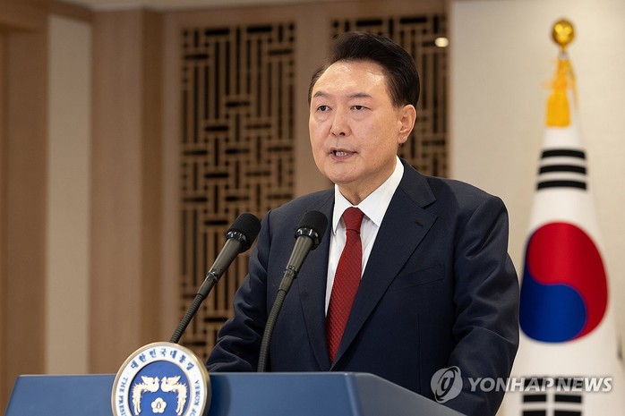 Nóng: Tòa án Hàn Quốc chấp thuận lệnh bắt giữ ông Yoon Suk-yeol- Ảnh 1. Nóng: Tòa án Hàn Quốc chấp thuận lệnh bắt giữ ông Yoon Suk-yeol- Ảnh 1.