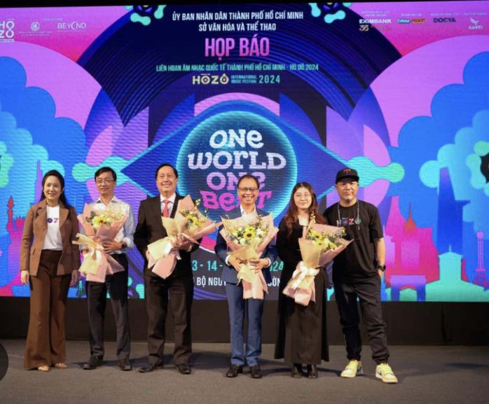 Báo Người Lao Động tổ chức Tọa đàm "Phát triển Công nghiệp văn hóa: Đâu là những trụ cột?"- Ảnh 4. Báo Người Lao Động tổ chức Tọa đàm "Phát triển Công nghiệp văn hóa: Đâu là những trụ cột?"- Ảnh 4.