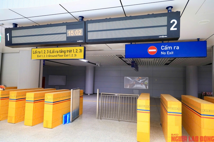 Bên trong ga ngầm Bến Thành lớn nhất tuyến metro số 1 có gì?- Ảnh 7. Bên trong ga ngầm Bến Thành lớn nhất tuyến metro số 1 có gì?- Ảnh 7.