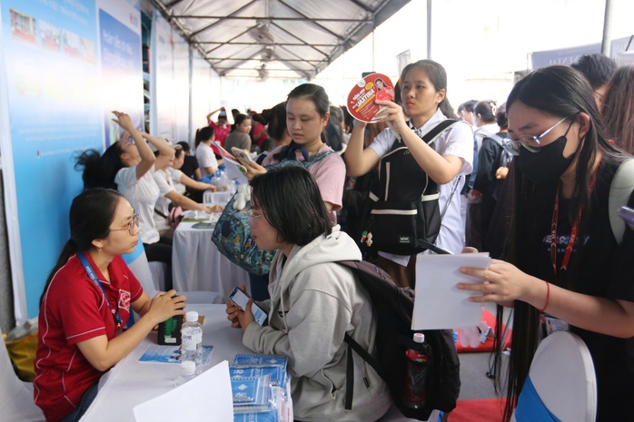 TP HCM: Doanh nghiệp ngành nhà hàng - khách sạn khát lao động mùa Tết- Ảnh 3. TP HCM: Doanh nghiệp ngành nhà hàng - khách sạn khát lao động mùa Tết- Ảnh 3.
