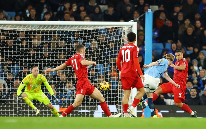 De Bruyne tái xuất ấn tượng, Man City thắng tưng bừng Nottingham Forest- Ảnh 2. De Bruyne tái xuất ấn tượng, Man City thắng tưng bừng Nottingham Forest- Ảnh 2.