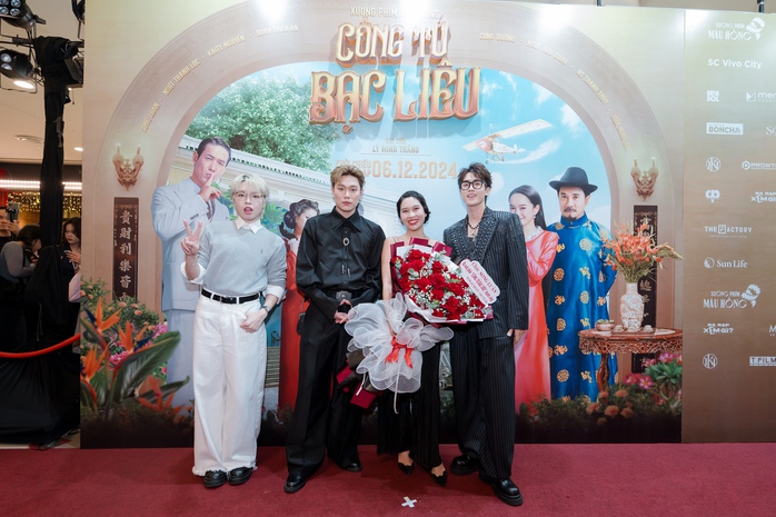 Dàn sao chúc mừng phim có NSƯT Thành Lộc, Song Luân- Ảnh 10. Dàn sao chúc mừng phim có NSƯT Thành Lộc, Song Luân- Ảnh 10.