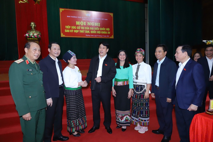 Chủ tịch nước Lương Cường tiếp xúc cử tri tại Thanh Hóa- Ảnh 1. Chủ tịch nước Lương Cường tiếp xúc cử tri tại Thanh Hóa- Ảnh 1.