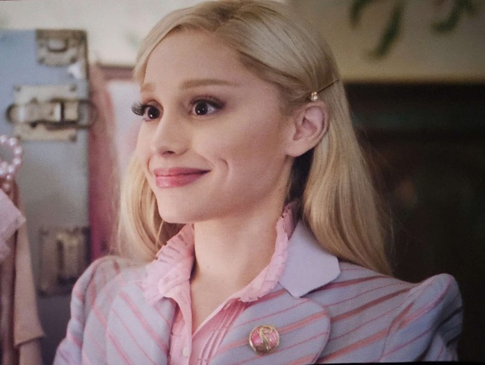 Phim nhạc kịch "Wicked" của Ariana Grande gặp khó ở thị trường Việt- Ảnh 2. Phim nhạc kịch "Wicked" của Ariana Grande gặp khó ở thị trường Việt- Ảnh 2.