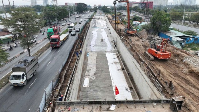 Công trình hầm chui đường Nguyễn Văn Linh - Nguyễn Hữu Thọ Công trình hầm chui đường Nguyễn Văn Linh - Nguyễn Hữu Thọ