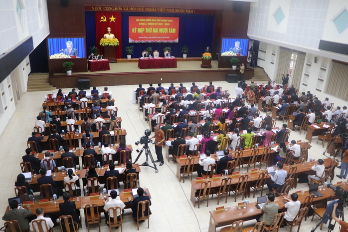 Chủ tịch Quảng Nam nói về niềm vui sau 6 tháng nhận nhiệm vụ- Ảnh 2. Chủ tịch Quảng Nam nói về niềm vui sau 6 tháng nhận nhiệm vụ- Ảnh 2.