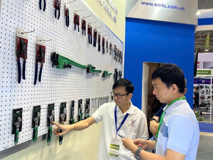 Tăng kết nối phát triển công nghiệp hỗ trợ- Ảnh 1. Tăng kết nối phát triển công nghiệp hỗ trợ- Ảnh 1.
