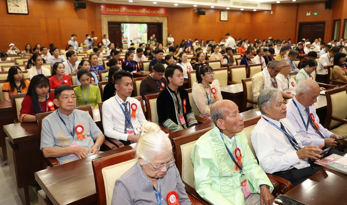 Bộ trưởng Hầu A Lềnh: TP HCM dẫn đầu cả nước trong kỷ nguyên mới- Ảnh 1. Bộ trưởng Hầu A Lềnh: TP HCM dẫn đầu cả nước trong kỷ nguyên mới- Ảnh 1.