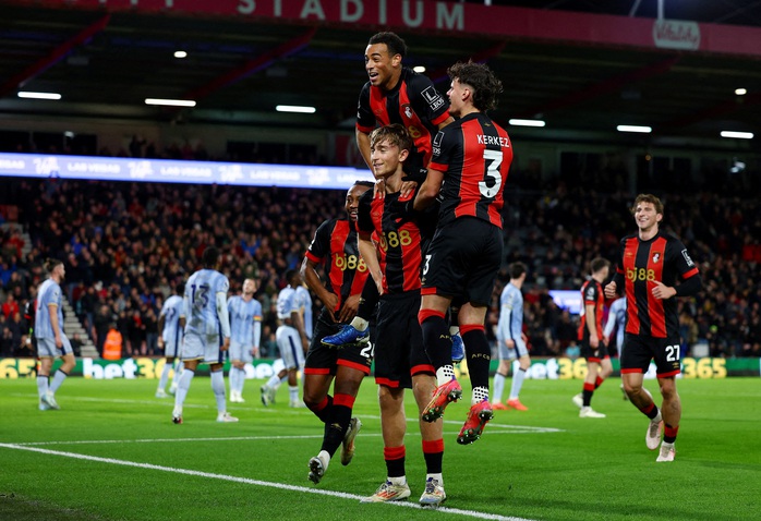 Tottenham sa chân vào vũng lầy, Bournemouth chen chân Top 10 Ngoại hạng Anh- Ảnh 3. Tottenham sa chân vào vũng lầy, Bournemouth chen chân Top 10 Ngoại hạng Anh- Ảnh 3.