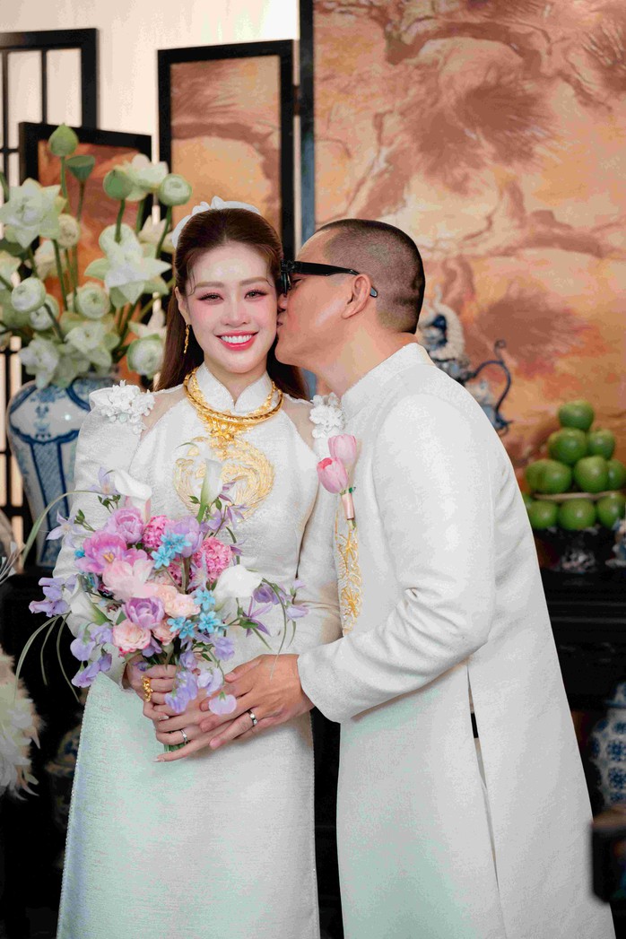 Lễ gia tiên đậm chất truyền thống của Hoa hậu Hoàn vũ Việt Nam Khánh Vân- Ảnh 1. Lễ gia tiên đậm chất truyền thống của Hoa hậu Hoàn vũ Việt Nam Khánh Vân- Ảnh 1.