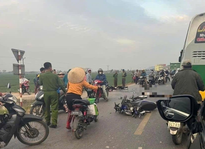 VIDEO: Giây phút cuối của nam sinh lớp 10 trong vụ tai nạn giao thông kinh hoàng - Ảnh 1. VIDEO: Giây phút cuối của nam sinh lớp 10 trong vụ tai nạn giao thông kinh hoàng - Ảnh 1.