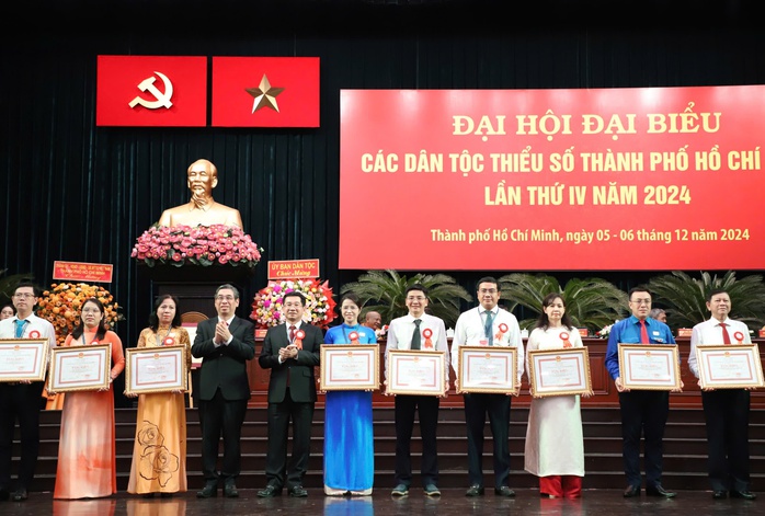 Bộ trưởng Hầu A Lềnh: TP HCM dẫn đầu cả nước trong kỷ nguyên mới- Ảnh 5. Bộ trưởng Hầu A Lềnh: TP HCM dẫn đầu cả nước trong kỷ nguyên mới- Ảnh 5.
