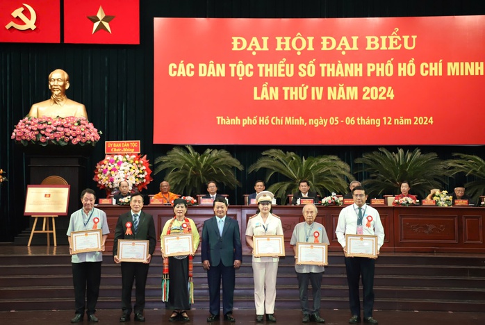Bộ trưởng Hầu A Lềnh: TP HCM dẫn đầu cả nước trong kỷ nguyên mới- Ảnh 3. Bộ trưởng Hầu A Lềnh: TP HCM dẫn đầu cả nước trong kỷ nguyên mới- Ảnh 3.