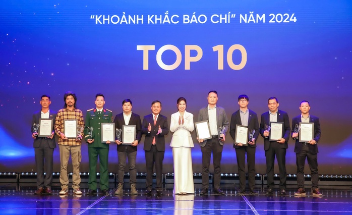 Tôn vinh giá trị của “Khoảnh khắc báo chí" - Ảnh 5. Tôn vinh giá trị của “Khoảnh khắc báo chí" - Ảnh 5.