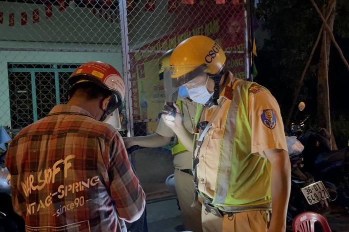 Bất ngờ với nhiều kết quả kiểm tra nồng độ ở TP Thủ Đức- Ảnh 3. Bất ngờ với nhiều kết quả kiểm tra nồng độ ở TP Thủ Đức- Ảnh 3.