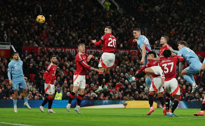 Man United thua sốc Nottingham Forest, HLV Ruben Amorim nói lời gan ruột- Ảnh 2. Man United thua sốc Nottingham Forest, HLV Ruben Amorim nói lời gan ruột- Ảnh 2.