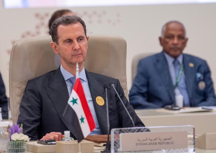 Tổng thống Syria Bashar al-Assad tham dự một hội nghị tại Ả Rập Saudi ngày 11-11-2024. Ảnh: Tân Hoa Xã Tổng thống Syria Bashar al-Assad tham dự một hội nghị tại Ả Rập Saudi ngày 11-11-2024. Ảnh: Tân Hoa Xã