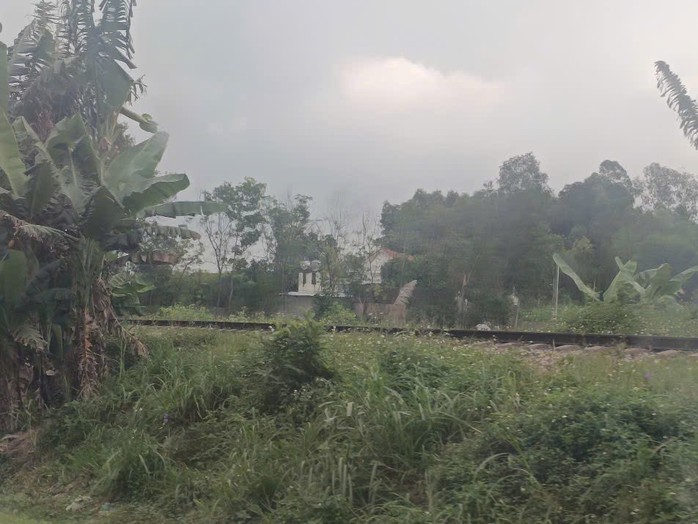 VIDEO: Tuyến đường sắt dài 32 km bỏ hoang suốt 12 năm- Ảnh 3. VIDEO: Tuyến đường sắt dài 32 km bỏ hoang suốt 12 năm- Ảnh 3.