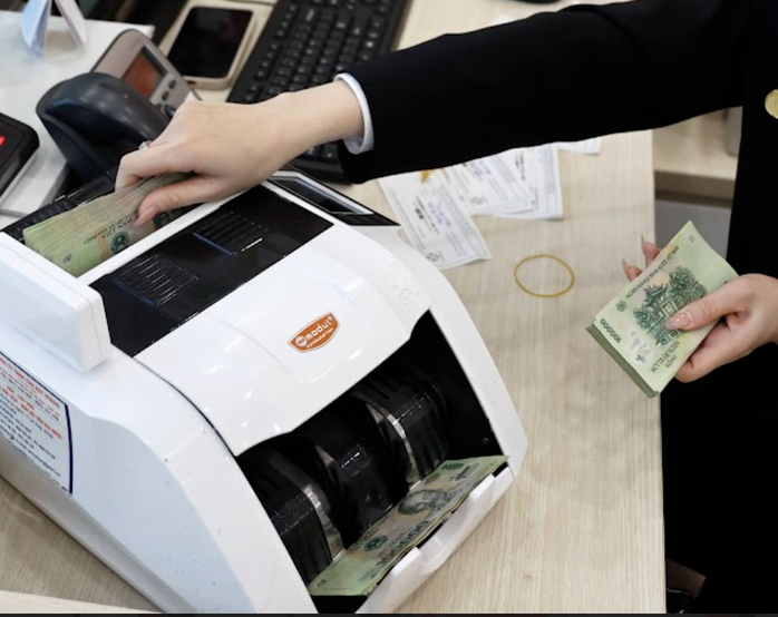 Lãi suất hôm nay 9-12: Lãi gửi tiết kiệm tăng, chuyên gia nói điều bất ngờ- Ảnh 1. Lãi suất hôm nay 9-12: Lãi gửi tiết kiệm tăng, chuyên gia nói điều bất ngờ- Ảnh 1.