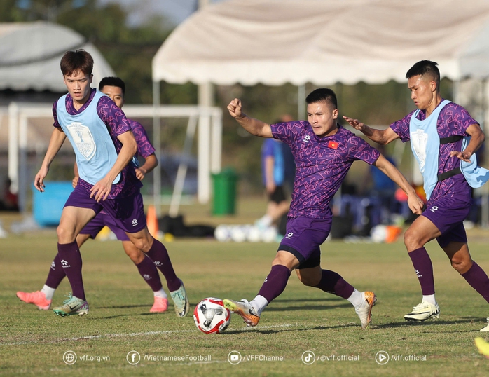 Tuyển thủ Việt Nam nói gì về Rafaelson?- Ảnh 5. Tuyển thủ Việt Nam nói gì về Rafaelson?- Ảnh 5.