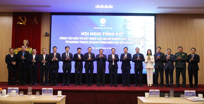 Thủ tướng: Không để thiếu điện khi đất nước bước vào kỷ nguyên vươn mình giàu mạnh- Ảnh 2. Thủ tướng: Không để thiếu điện khi đất nước bước vào kỷ nguyên vươn mình giàu mạnh- Ảnh 2.