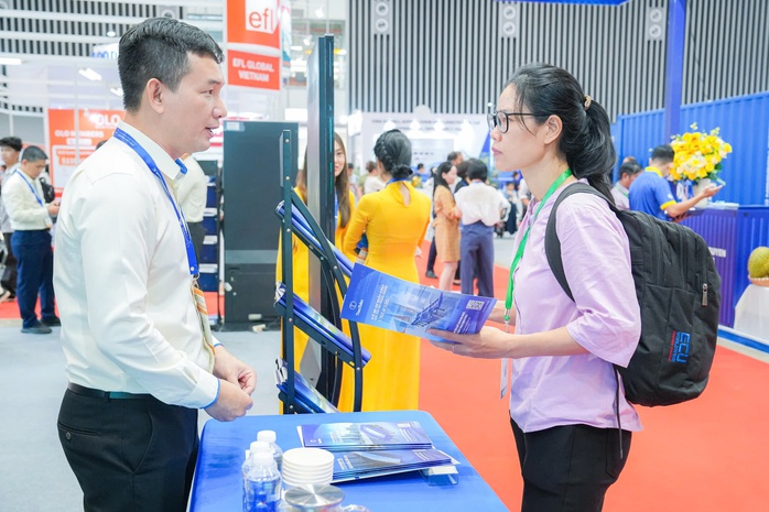 Tuyển dụng công việc thời vụ tăng mạnh- Ảnh 1. Tuyển dụng công việc thời vụ tăng mạnh- Ảnh 1.