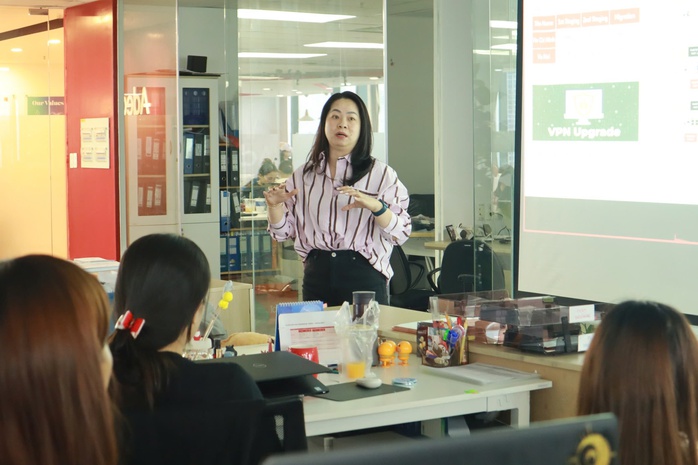 Thúc đẩy môi trường làm việc công bằng- Ảnh 1. Thúc đẩy môi trường làm việc công bằng- Ảnh 1.