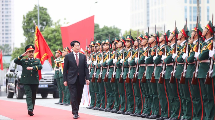 Viện Hàng không Vũ trụ Viettel nhận danh hiệu Anh hùng Lực lượng vũ trang nhân dân- Ảnh 1. Viện Hàng không Vũ trụ Viettel nhận danh hiệu Anh hùng Lực lượng vũ trang nhân dân- Ảnh 1.