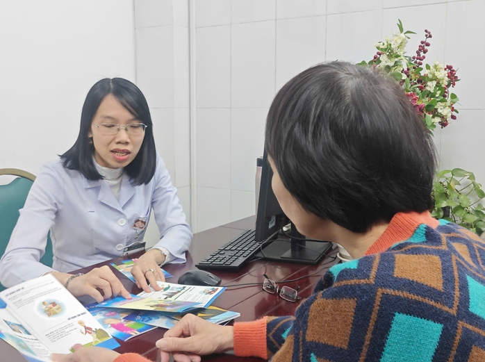 Cụ bà mắc Alzheimer nhiều đêm thức trắng vì lo mất trộm- Ảnh 1. Cụ bà mắc Alzheimer nhiều đêm thức trắng vì lo mất trộm- Ảnh 1.