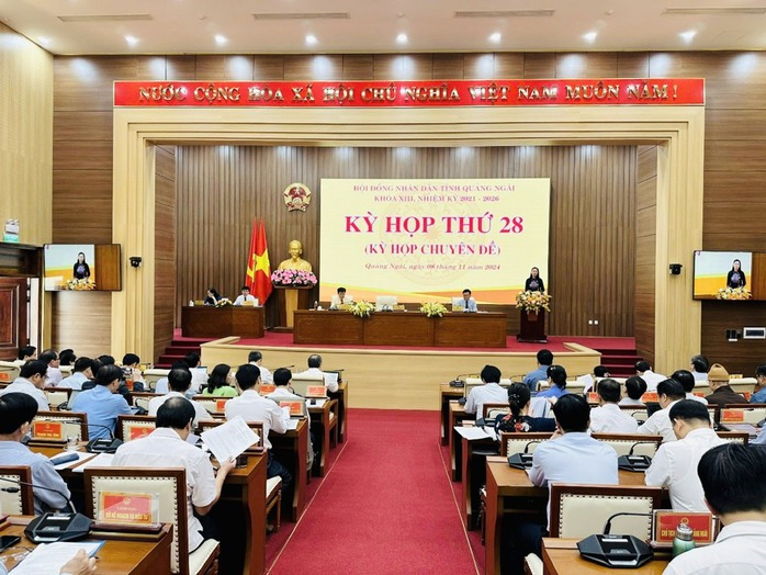 Quảng Ngãi hỗ trợ gì cho các bộ dôi dư khi sắp xếp đơn vị hành chính ?- Ảnh 1. Quảng Ngãi hỗ trợ gì cho các bộ dôi dư khi sắp xếp đơn vị hành chính ?- Ảnh 1.