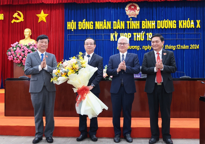 Ông Bùi Minh Thạnh được bầu giữ chức Phó Chủ tịch UBND tỉnh Bình Dương- Ảnh 1. Ông Bùi Minh Thạnh được bầu giữ chức Phó Chủ tịch UBND tỉnh Bình Dương- Ảnh 1.