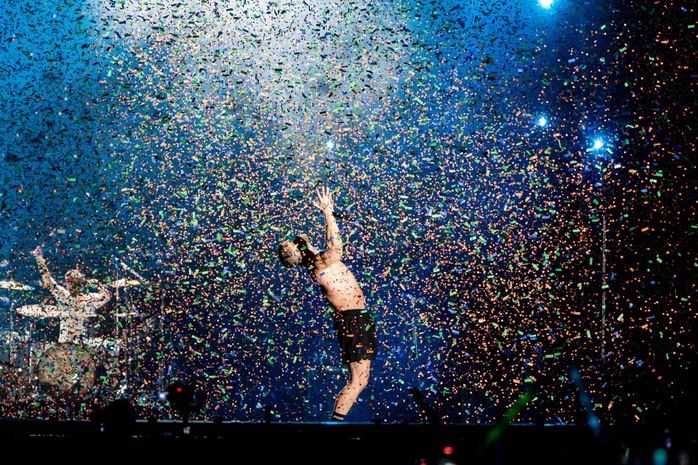 8WONDER Winter như ông già Noel còn Imagine Dragons là món quà Giáng sinh giá trị- Ảnh 6. 8WONDER Winter như ông già Noel còn Imagine Dragons là món quà Giáng sinh giá trị- Ảnh 6.