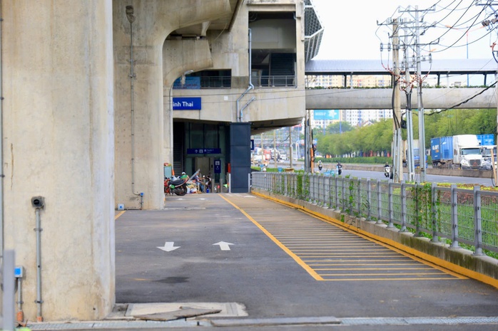 Có đủ chỗ gửi xe khi đi metro số 1?- Ảnh 12. Có đủ chỗ gửi xe khi đi metro số 1?- Ảnh 12.