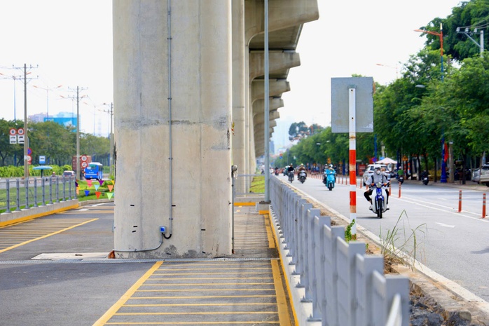 Có đủ chỗ gửi xe khi đi metro số 1?- Ảnh 1. Có đủ chỗ gửi xe khi đi metro số 1?- Ảnh 1.