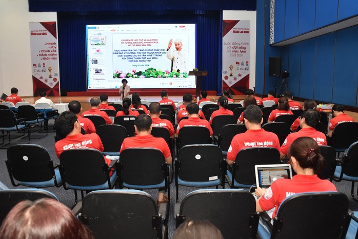 Báo Người Lao Động học tập, triển khai chuyên đề năm 2024- Ảnh 4. Báo Người Lao Động học tập, triển khai chuyên đề năm 2024- Ảnh 4.