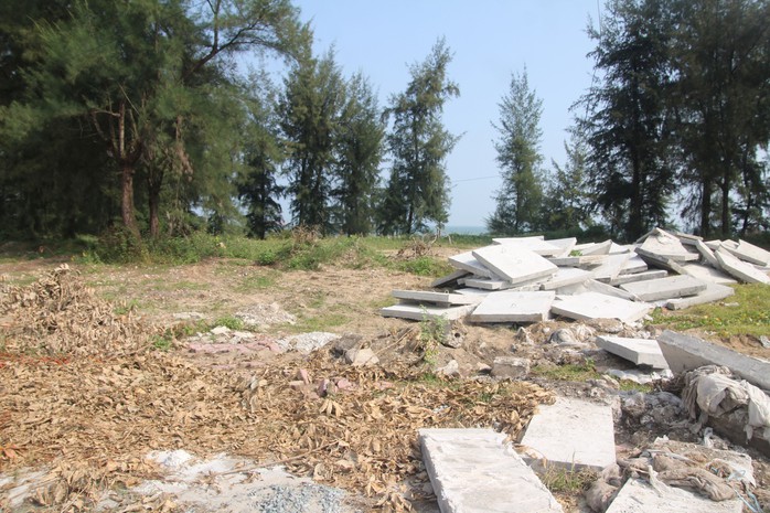 Khu vực thực hiện dự án tổ hợp sân golf, khách sạn, biệt thự của Công ty Cổ phần Golf biển Cửa Lò là bãi đất trống