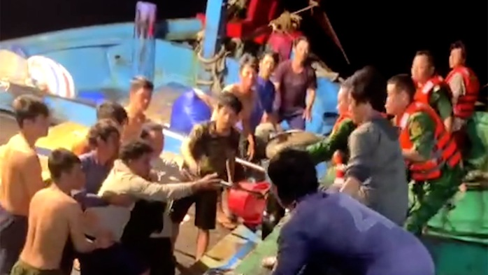 Một tàu nước ngoài bị phá nước, chìm gần Côn Đảo- Ảnh 1. Một tàu nước ngoài bị phá nước, chìm gần Côn Đảo- Ảnh 1.