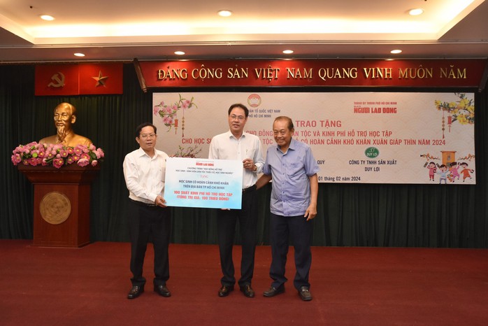 Mang Tết đến với đồng bào dân tộc thiểu số có hoàn cảnh khó khăn của TP HCM- Ảnh 5. Mang Tết đến với đồng bào dân tộc thiểu số có hoàn cảnh khó khăn của TP HCM- Ảnh 5.