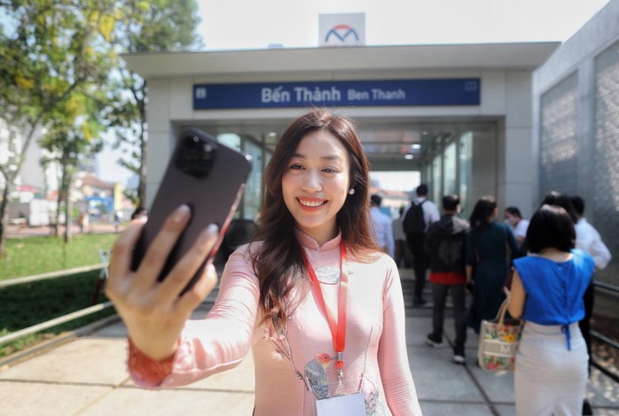 Kiều bào xúc động khi ngắm TP HCM từ tuyến metro số 1- Ảnh 3. Kiều bào xúc động khi ngắm TP HCM từ tuyến metro số 1- Ảnh 3.