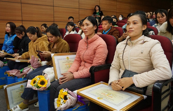 Tết ấm áp đến với đoàn viên, người lao động Thanh Hóa- Ảnh 3. Tết ấm áp đến với đoàn viên, người lao động Thanh Hóa- Ảnh 3.