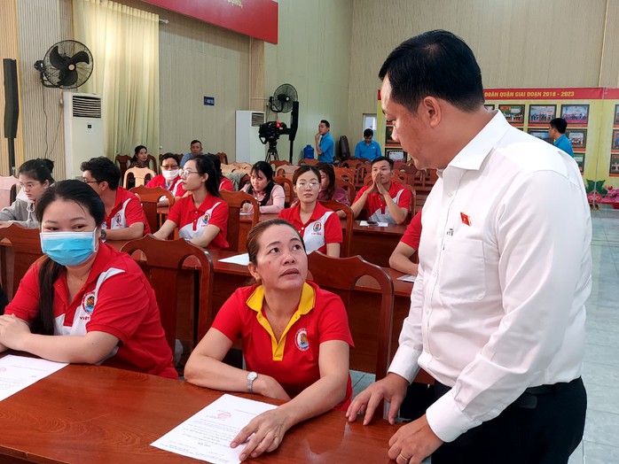 Tết ấm áp, trọn vẹn cho người lao động khó khăn- Ảnh 2. Tết ấm áp, trọn vẹn cho người lao động khó khăn- Ảnh 2.